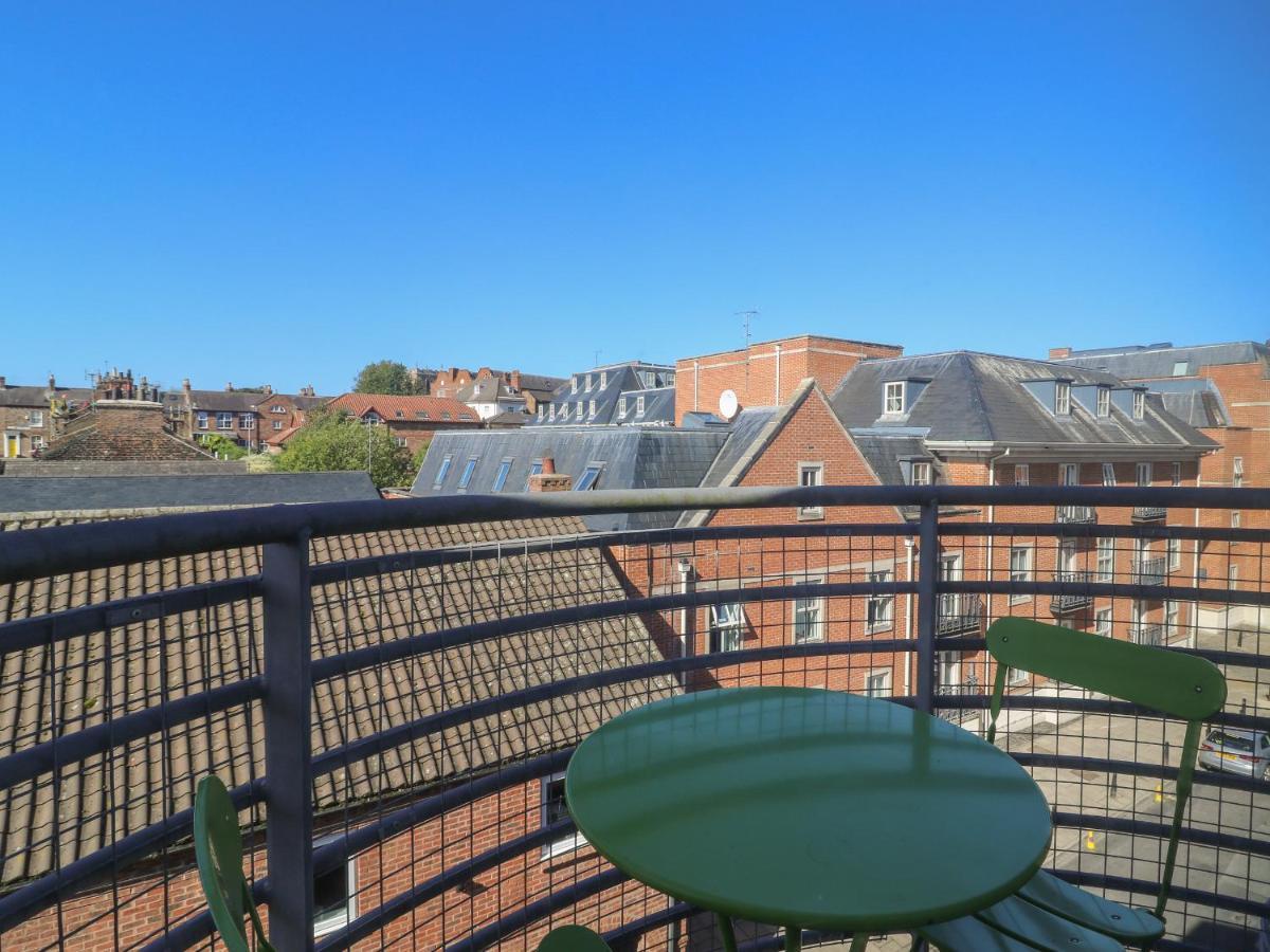 12 Woodsmill Quay Apartment York Exterior photo